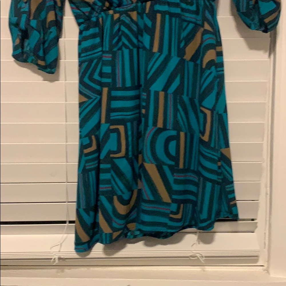 Everly Dress size small - Picture 5 of 7